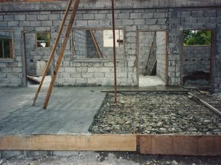 建設中の多目的ホール２